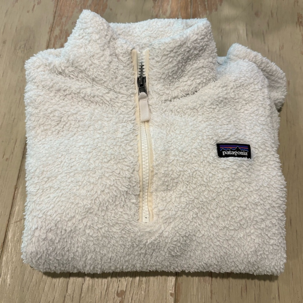 Patagonia Girls’ fleece quarter zip, size L